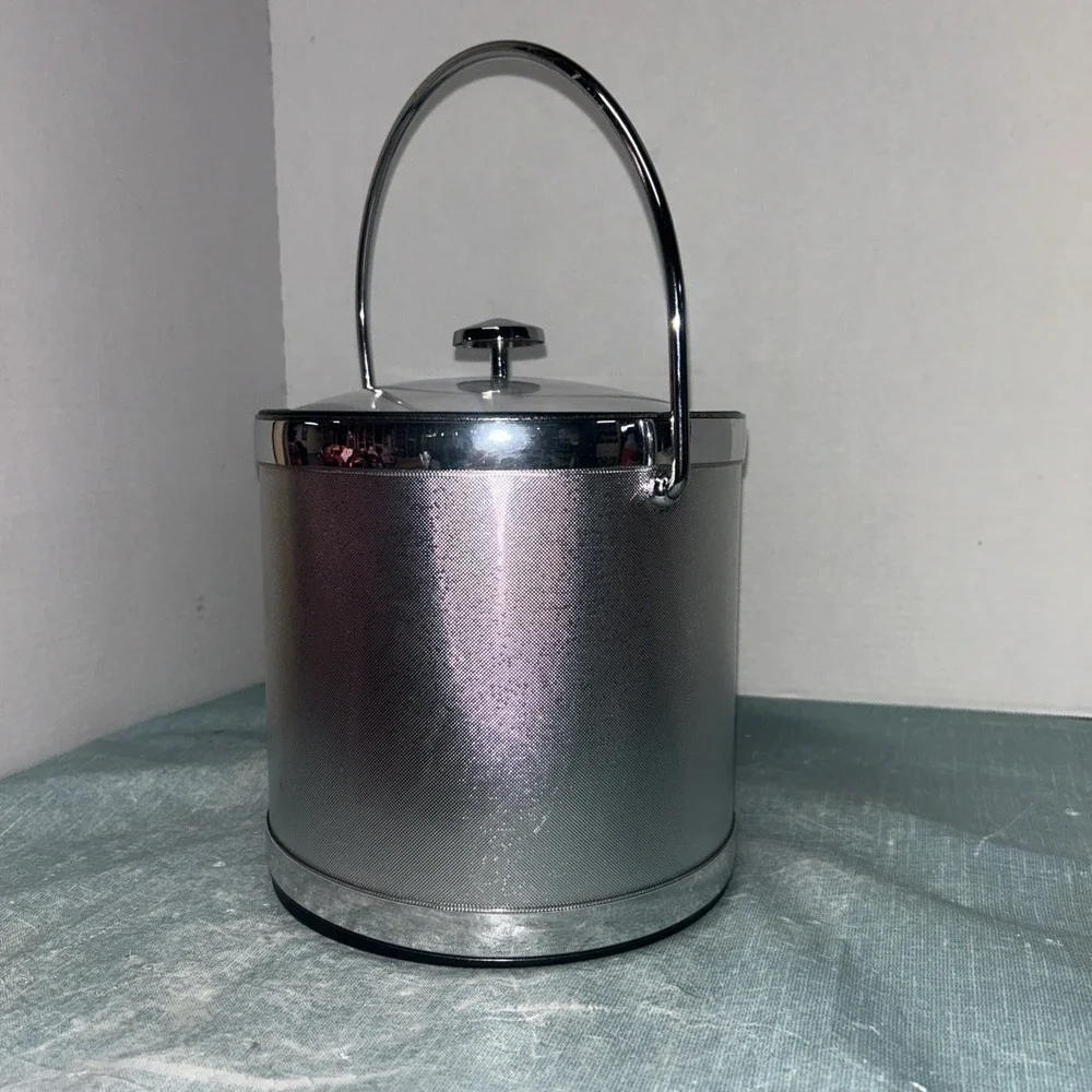 ICE BUCKET Vintage Elegance by Kraftware Silver Mesh Chrome Handle Made in USA